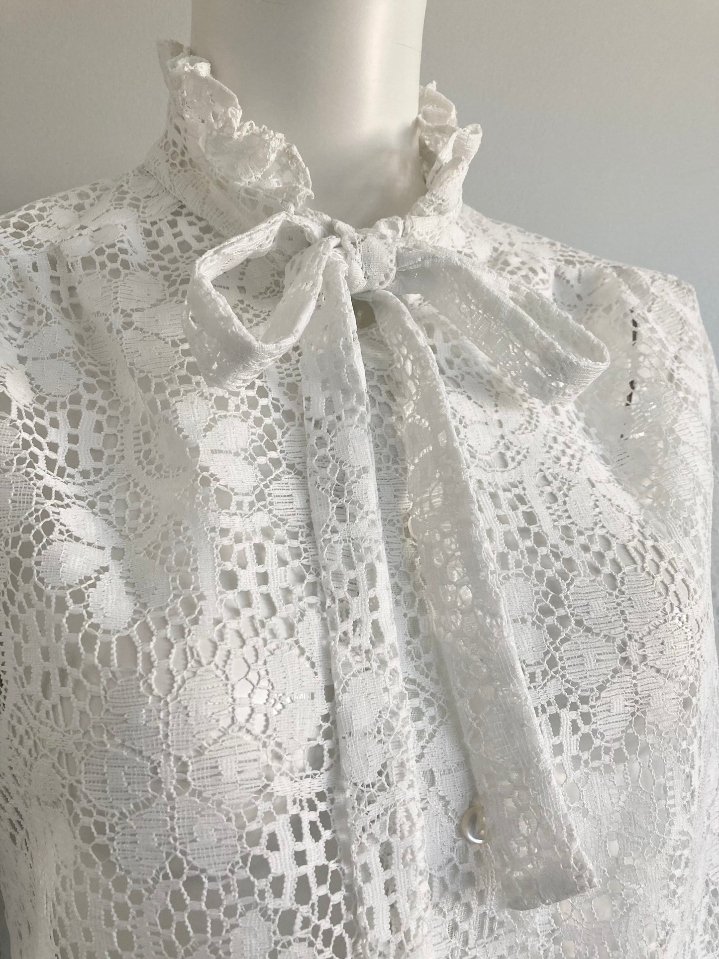 70s Lace Secretary's Blouse, Lace High Neck Blouse with Bow, Size S/M