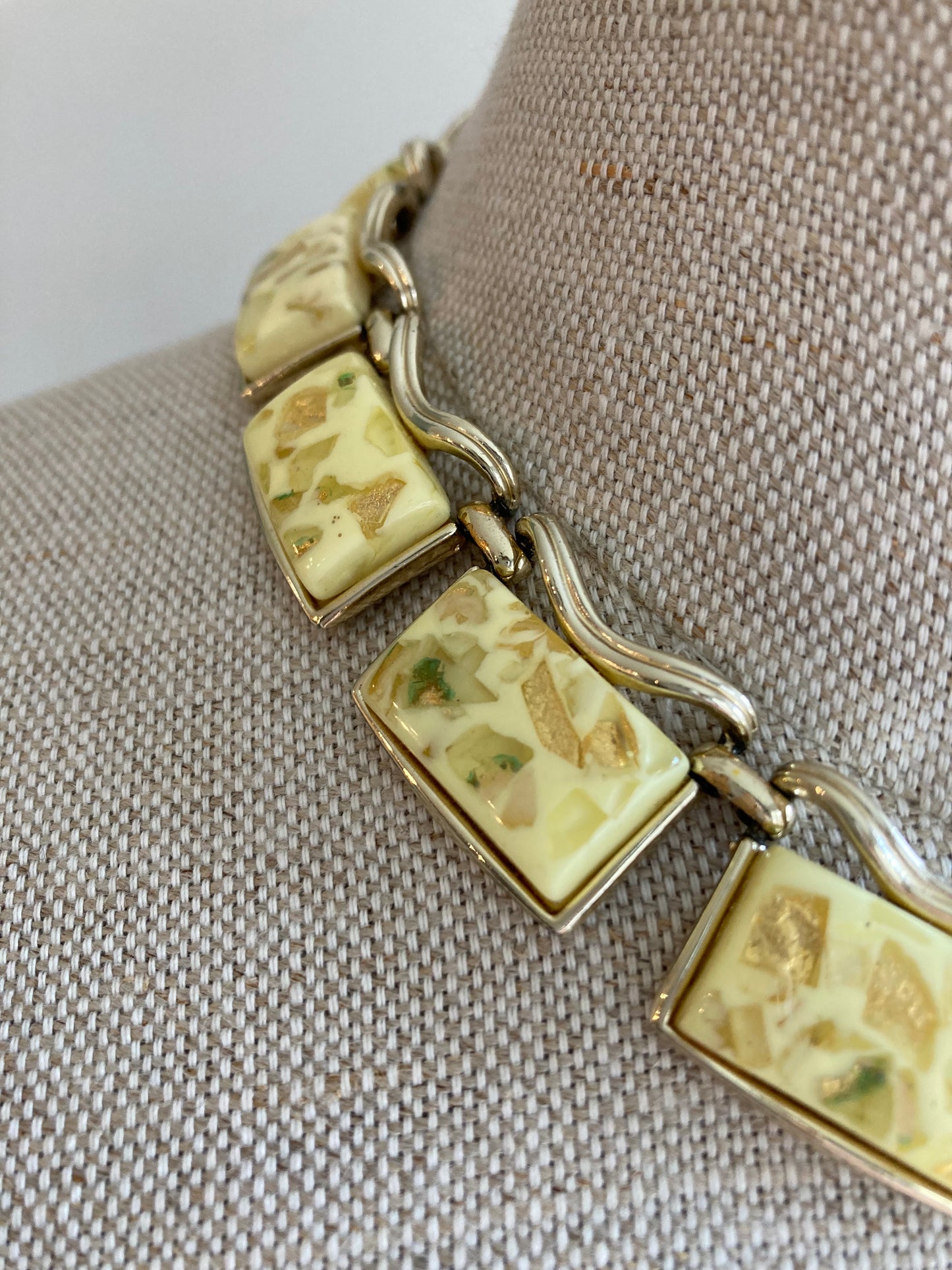 Midcentury Confetti Lucite Thermoset Choker Necklace