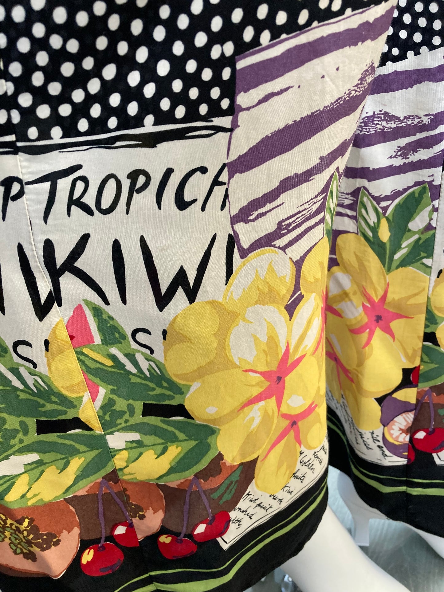 Carol Anderson Fruit Theme Pants, size M/L