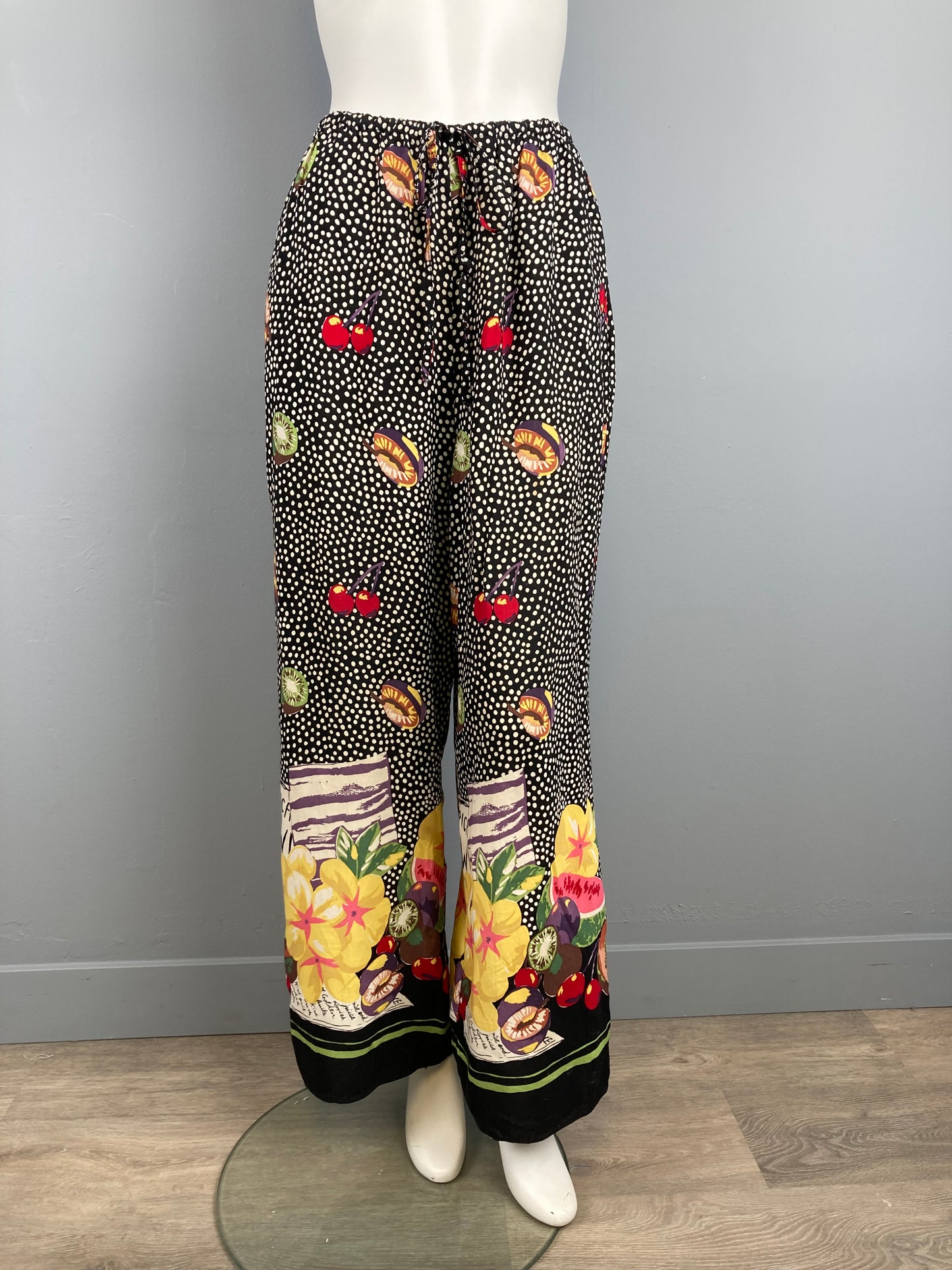 Carol Anderson Fruit Theme Pants, size M/L