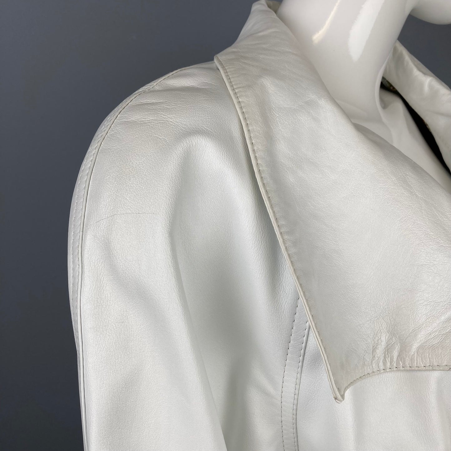 Italian White Leather Swing Coat Size: 44 (XL)
