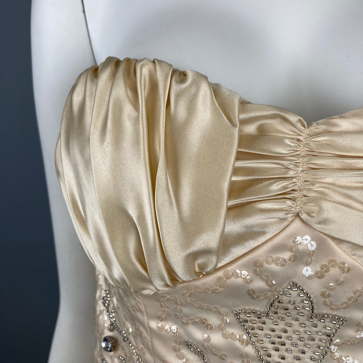 Betsey Johnson Prom/ Evening Dress Size: 2