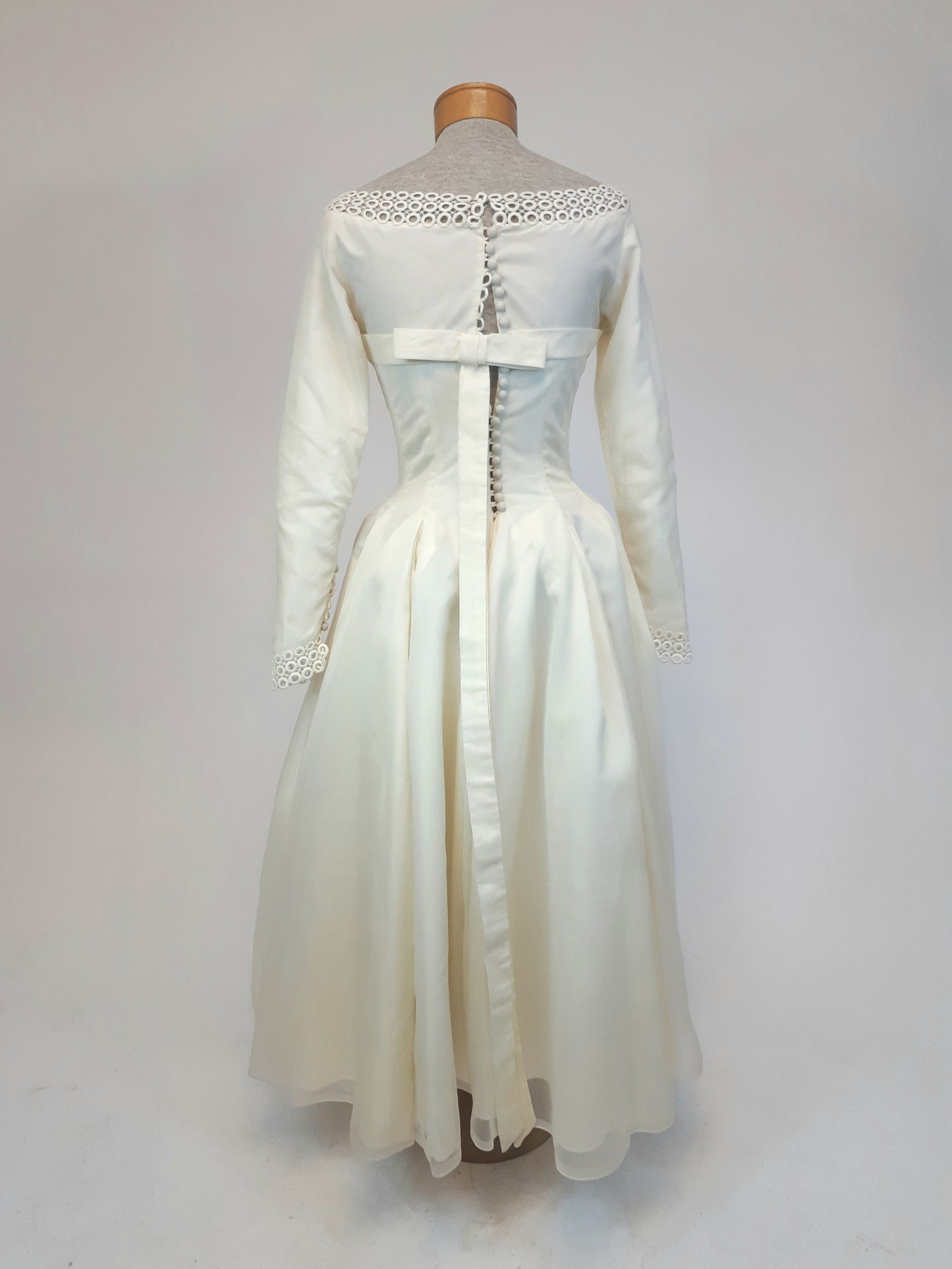 Tea-Length Wedding Dress 1958 - Antiquaire Boutique 