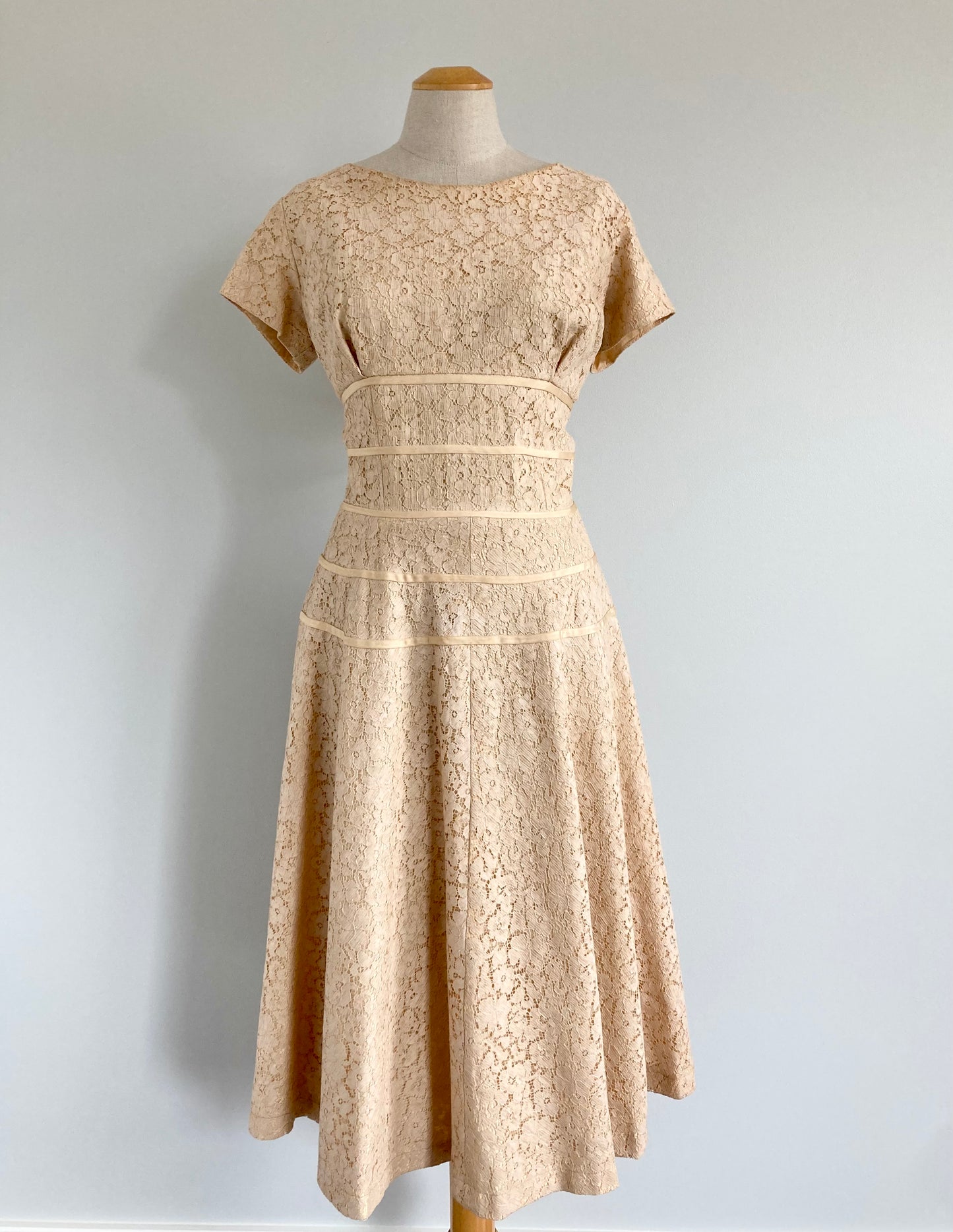 1950s Lace Fit & Flare Dress